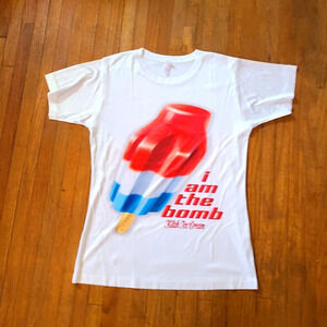 Graphic Tee / I Am The Bomb / Large